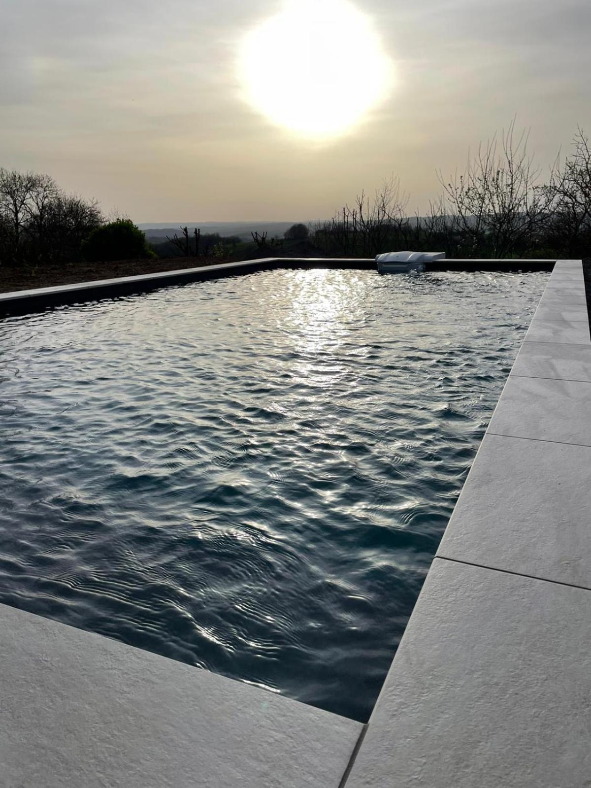 Bien Et Toit Bed & Breakfast Montredon  ภายนอก รูปภาพ