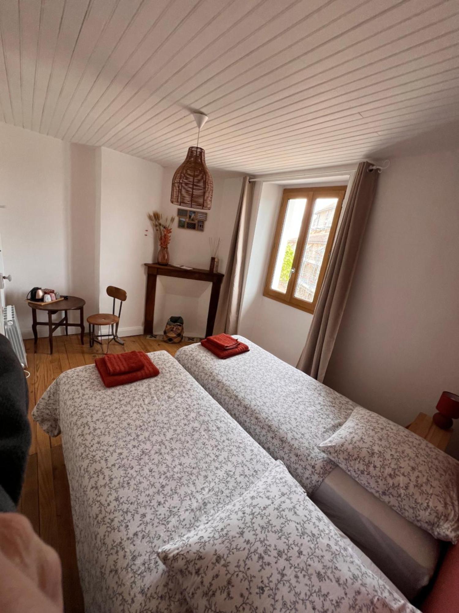 Bien Et Toit Bed & Breakfast Montredon  ภายนอก รูปภาพ