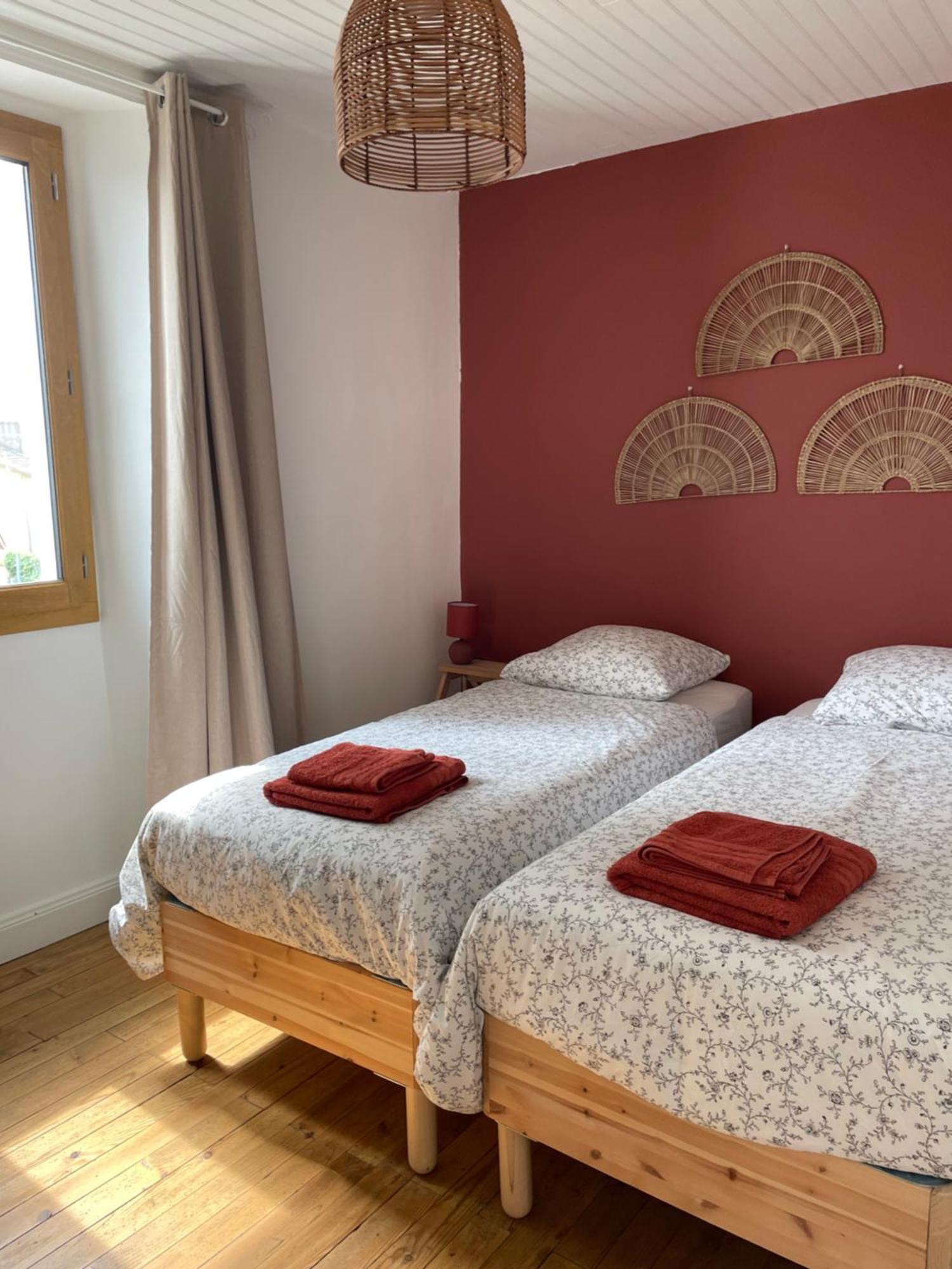 Bien Et Toit Bed & Breakfast Montredon  ภายนอก รูปภาพ